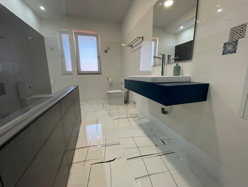 Berceni, 3 min. Lidl, vila individuala 6 camere,