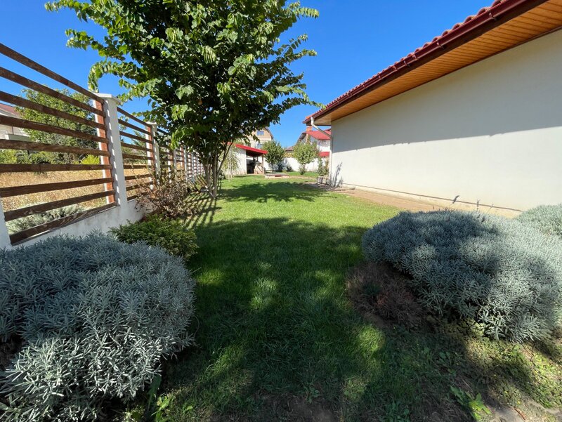 Berceni, 3 min. Lidl, vila individuala 6 camere,