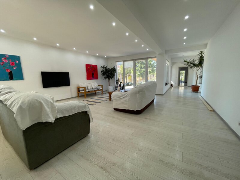 Berceni, 3 min. Lidl, vila individuala 6 camere,