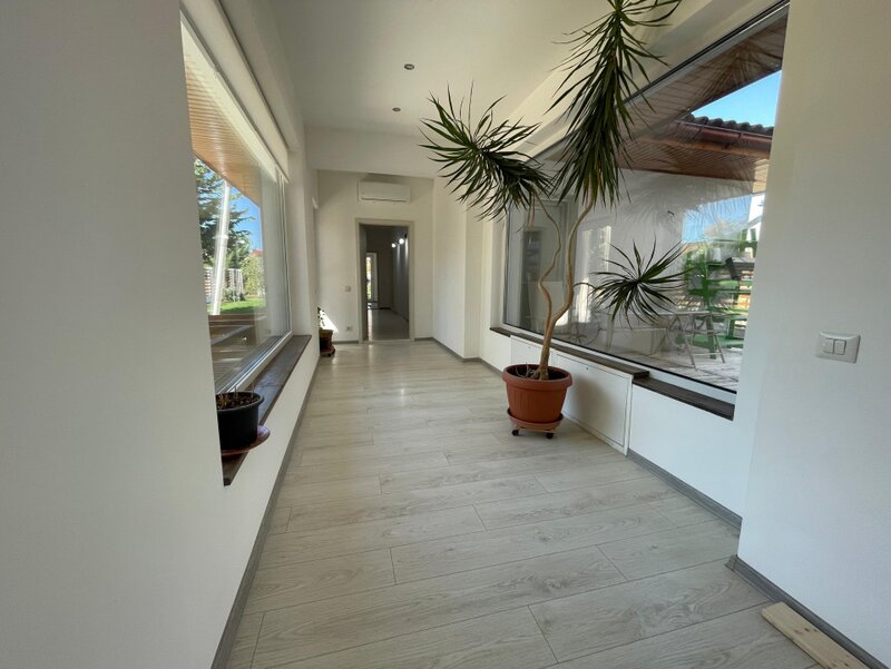 Berceni, 3 min. Lidl, vila individuala 6 camere,